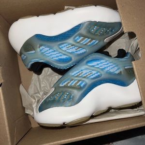 Yeezys size 5K toddler never worn